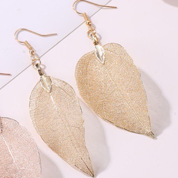 🔸2 for $15🔸Earrings - Picture 2 of 3